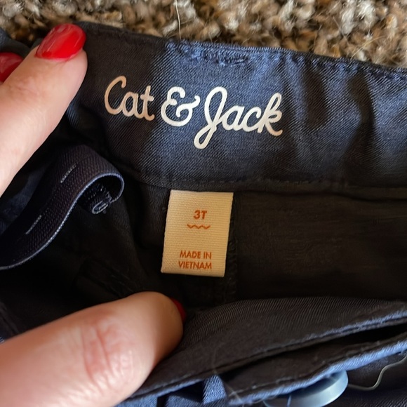 Cat and Jack 3T shorts - Picture 3 of 3